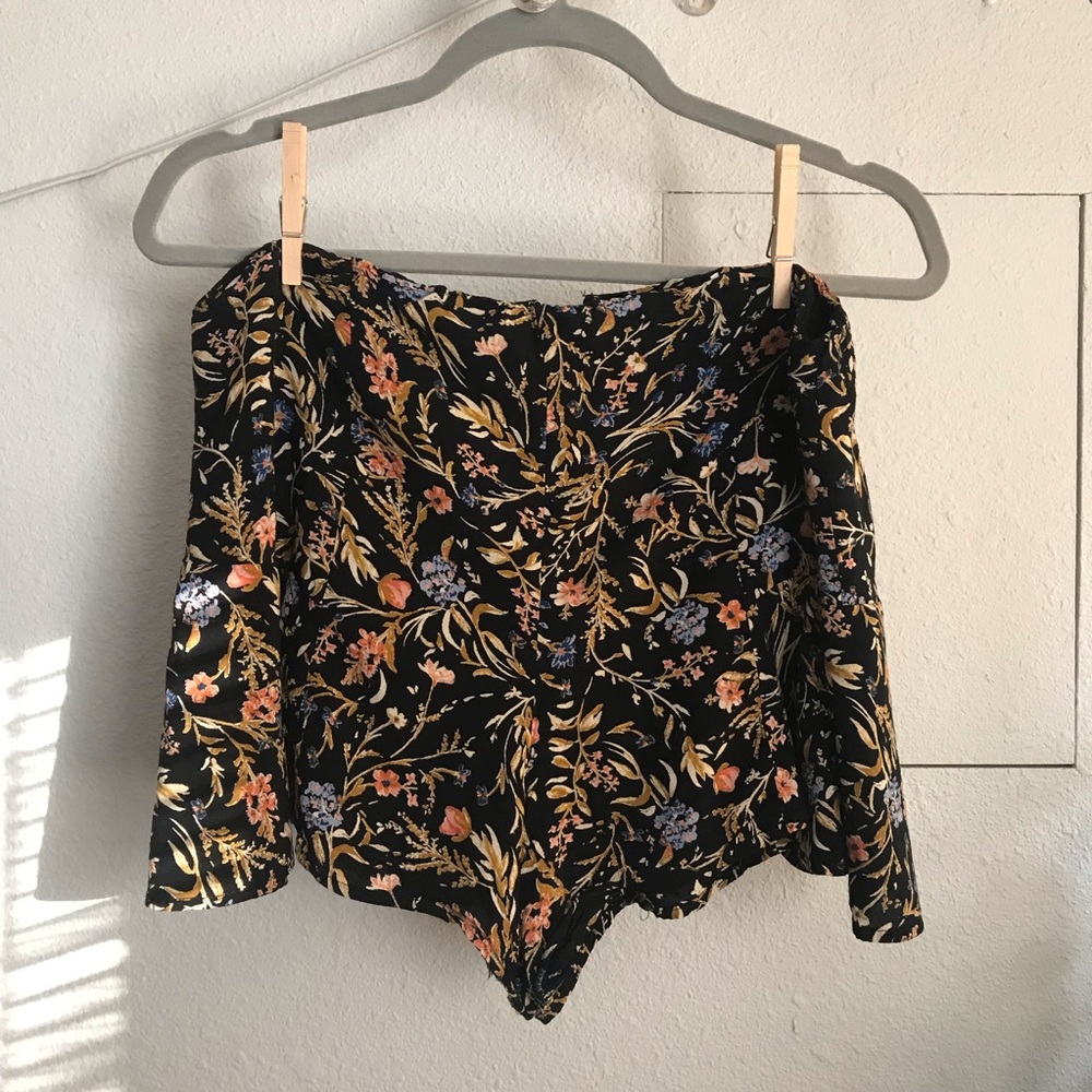 UO Kimchi Blue Black Floral Shorts
